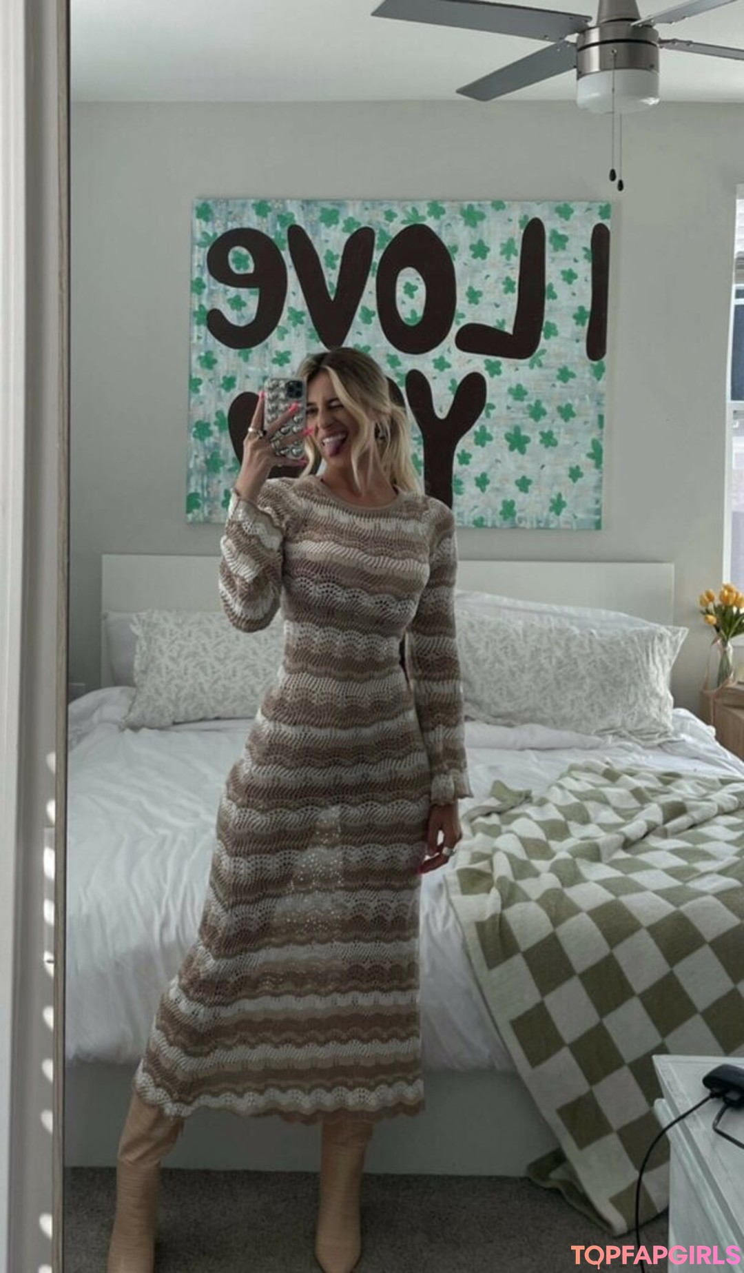 Foto desnuda filtrada de OnlyFans de Hadelinemope #235 Foto desnuda filtrada de OnlyFans de Hadelinemope #235