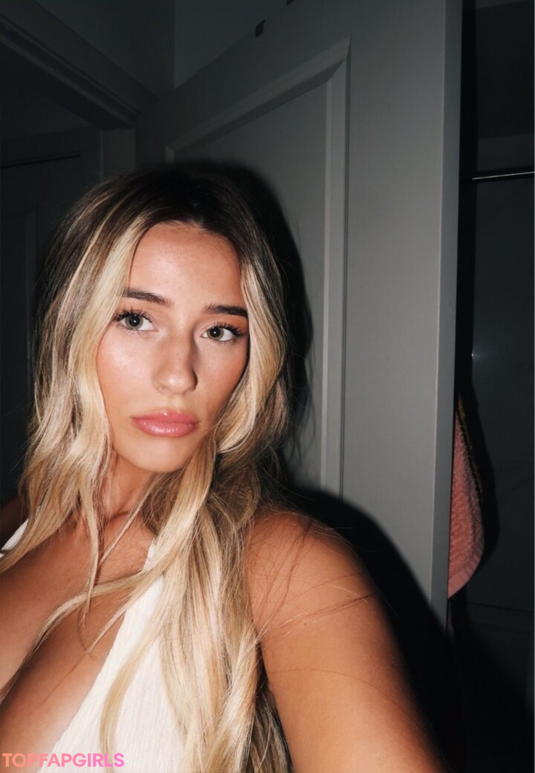 Foto desnuda filtrada de OnlyFans de Hadelinemope #340 Foto desnuda filtrada de OnlyFans de Hadelinemope #340