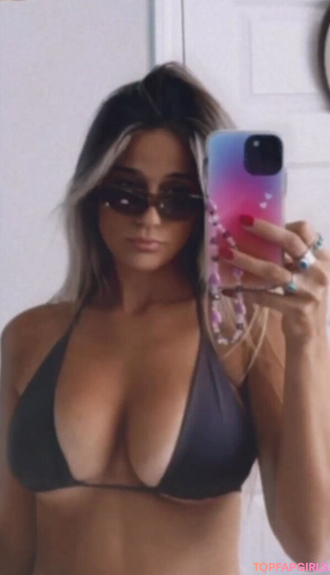 Foto desnuda filtrada de OnlyFans de Hadelinemope #75 Foto desnuda filtrada de OnlyFans de Hadelinemope #75