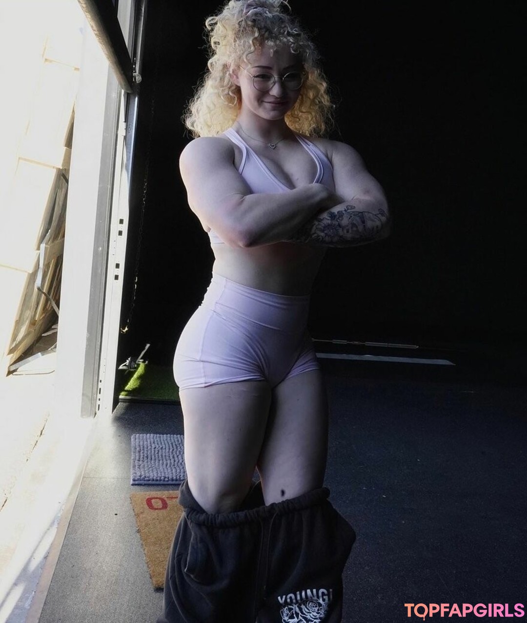 Foto desnuda filtrada de OnlyFans de Chloethehokage #8 Foto desnuda filtrada de OnlyFans de Chloethehokage #8