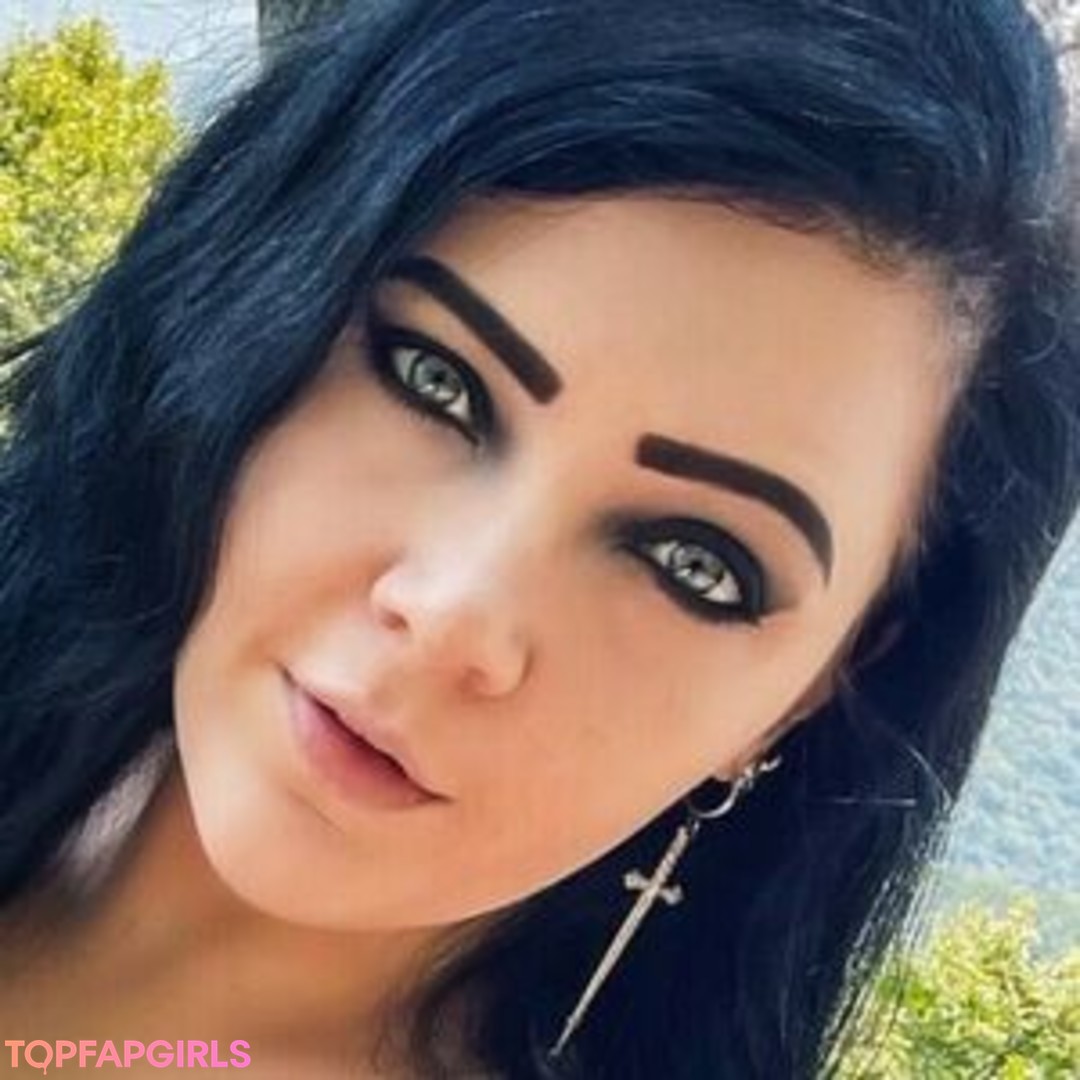 Foto desnuda filtrada de OnlyFans de Princessgothicbean #5 Foto desnuda filtrada de OnlyFans de Princessgothicbean #5