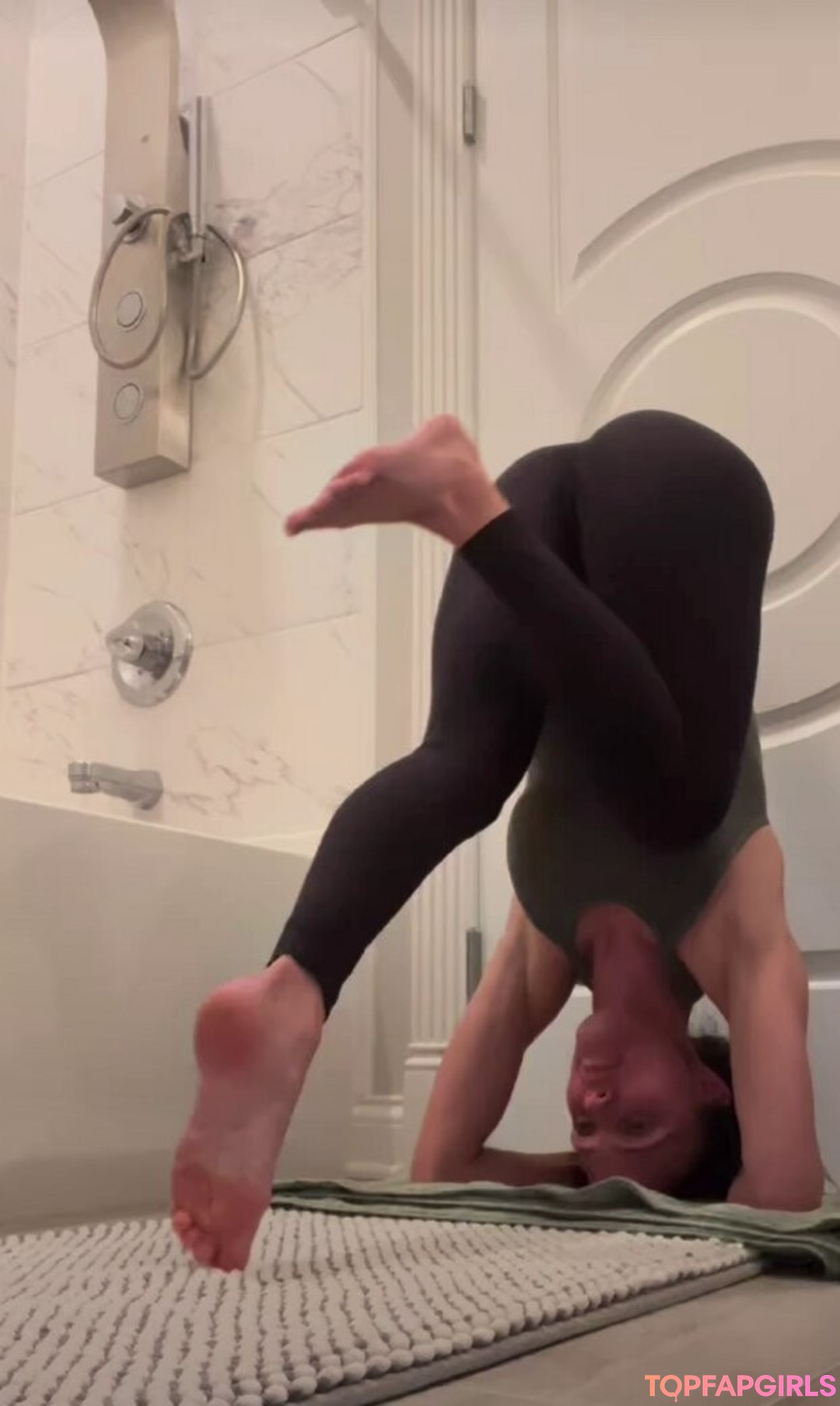 Foto desnuda filtrada de OnlyFans de Brittney Atwood #86 Foto desnuda filtrada de OnlyFans de Brittney Atwood #86