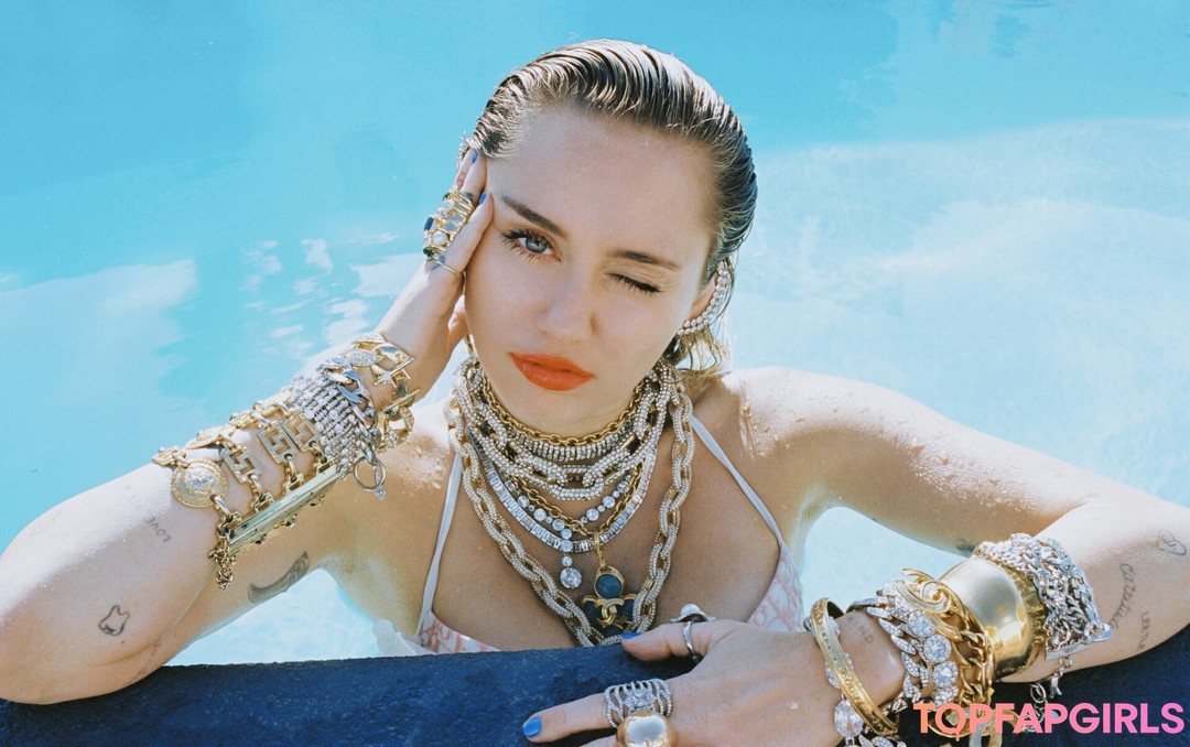 Foto desnuda filtrada de OnlyFans de Miley Cyrus #1118 Foto desnuda filtrada de OnlyFans de Miley Cyrus #1118