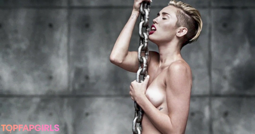 Foto desnuda filtrada de OnlyFans de Miley Cyrus #1649