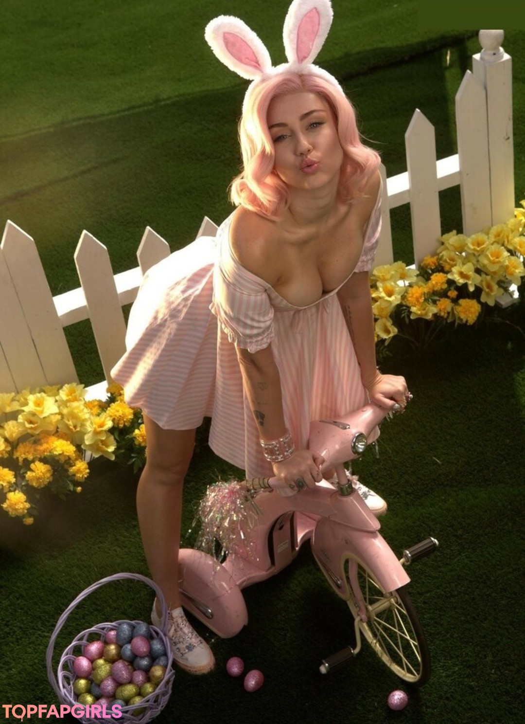 Foto desnuda filtrada de OnlyFans de Miley Cyrus #1855 Foto desnuda filtrada de OnlyFans de Miley Cyrus #1855