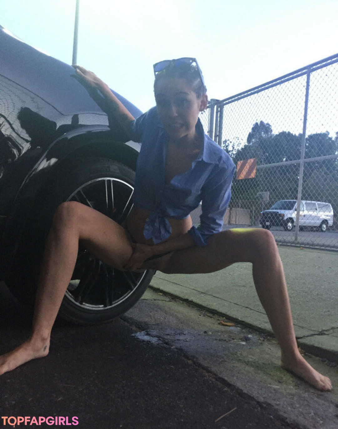 Foto desnuda filtrada de OnlyFans de Miley Cyrus #1983