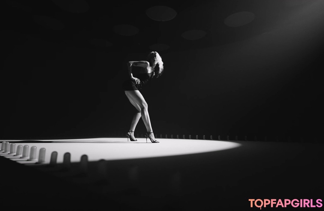 Foto desnuda filtrada de OnlyFans de Miley Cyrus #2033 Foto desnuda filtrada de OnlyFans de Miley Cyrus #2033