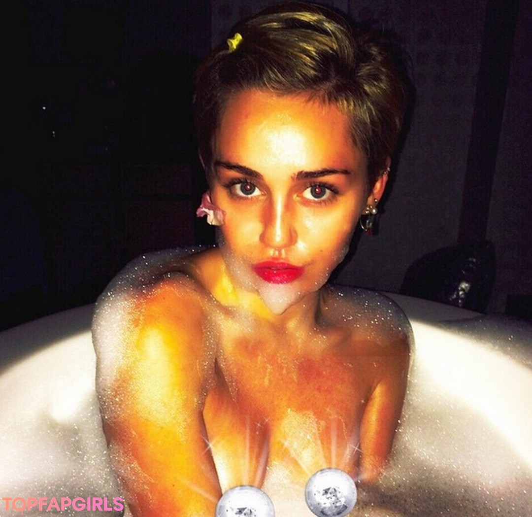 Foto desnuda filtrada de OnlyFans de Miley Cyrus #2122 Foto desnuda filtrada de OnlyFans de Miley Cyrus #2122