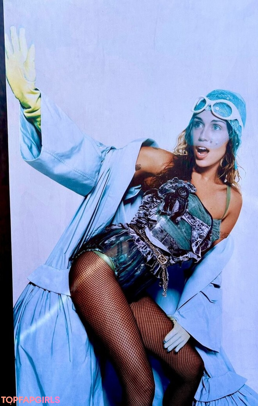 Foto desnuda filtrada de OnlyFans de Miley Cyrus #2182 Foto desnuda filtrada de OnlyFans de Miley Cyrus #2182