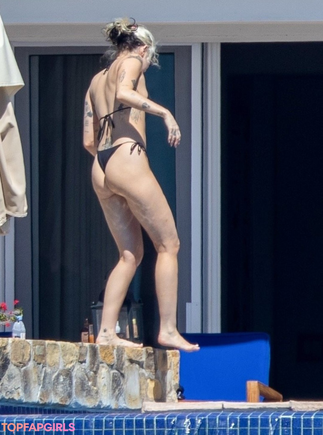 Foto desnuda filtrada de OnlyFans de Miley Cyrus #114 Foto desnuda filtrada de OnlyFans de Miley Cyrus #114