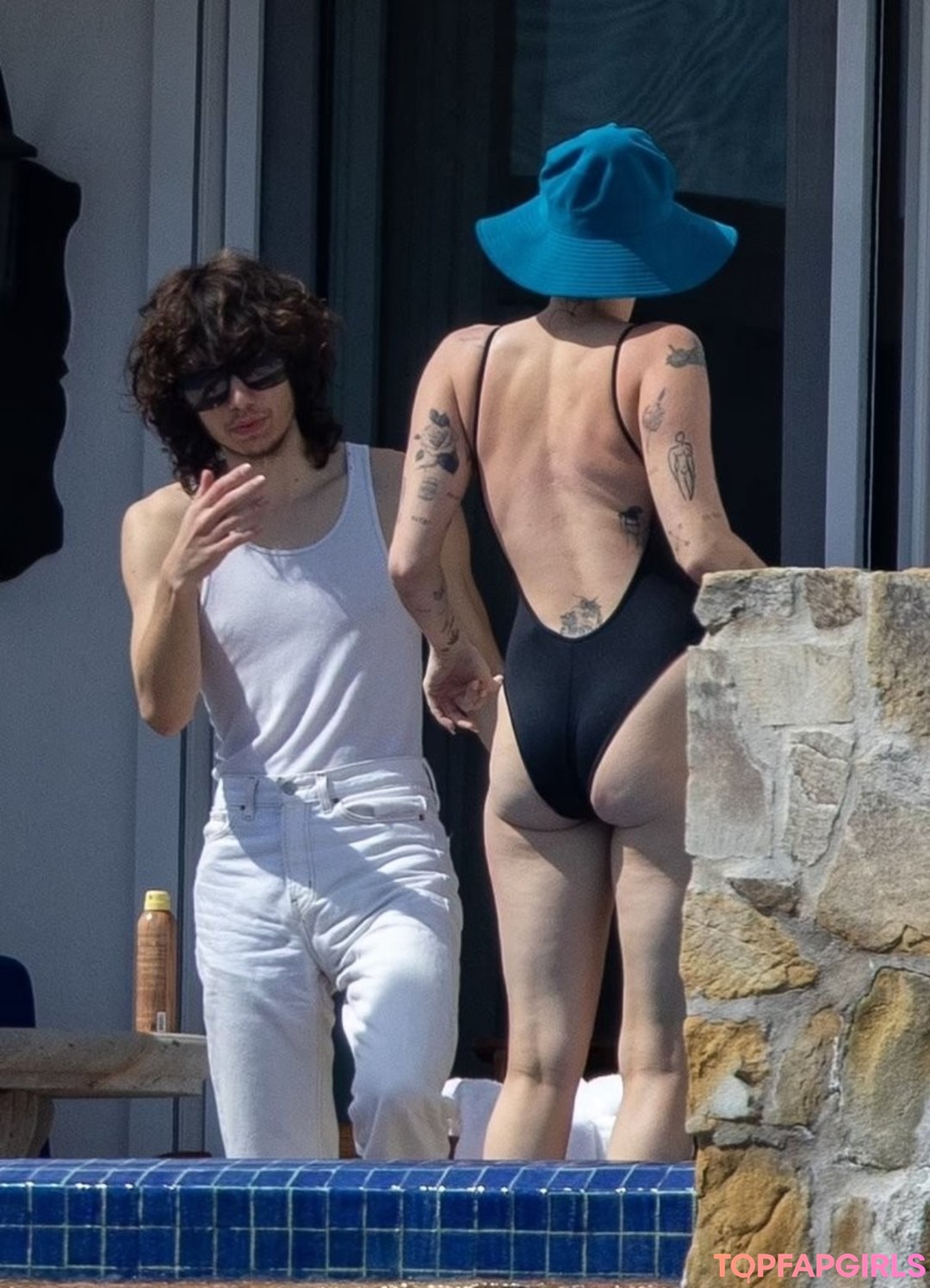 Foto desnuda filtrada de OnlyFans de Miley Cyrus #185 Foto desnuda filtrada de OnlyFans de Miley Cyrus #185