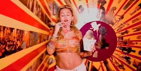 Foto desnuda filtrada de OnlyFans de Miley Cyrus