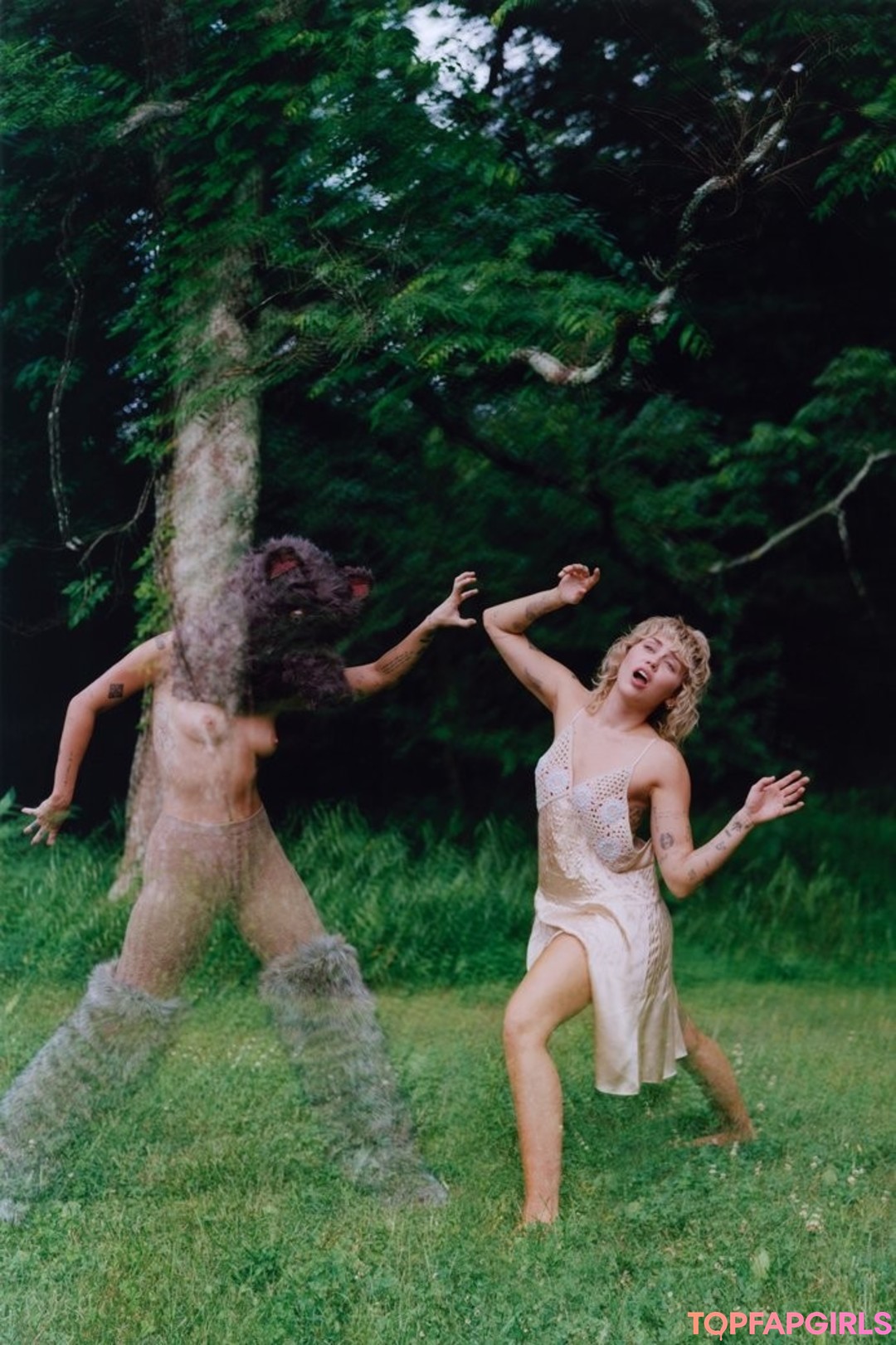 Foto desnuda filtrada de OnlyFans de Miley Cyrus #70 Foto desnuda filtrada de OnlyFans de Miley Cyrus #70