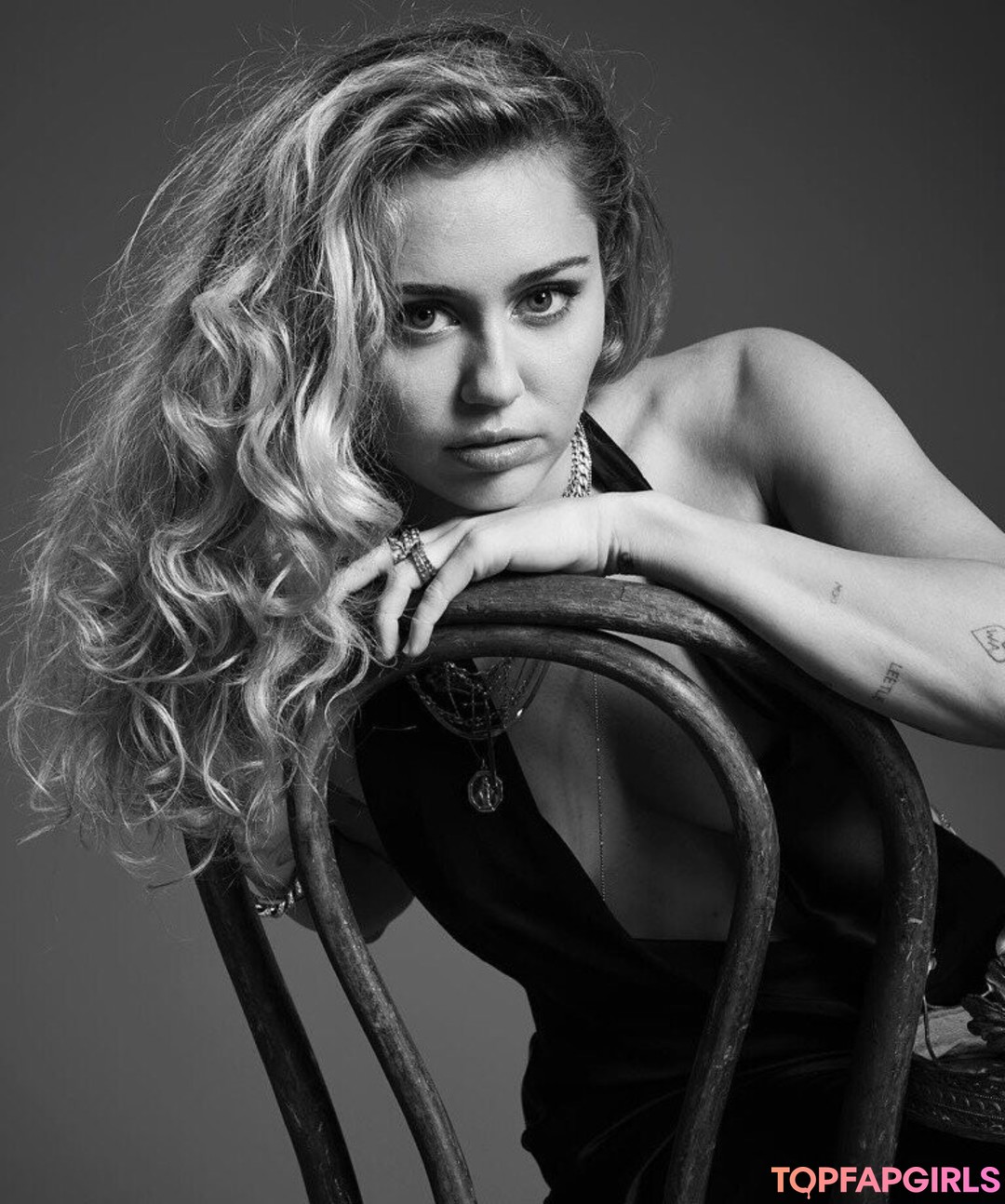 Foto desnuda filtrada de OnlyFans de Miley Cyrus #791 Foto desnuda filtrada de OnlyFans de Miley Cyrus #791