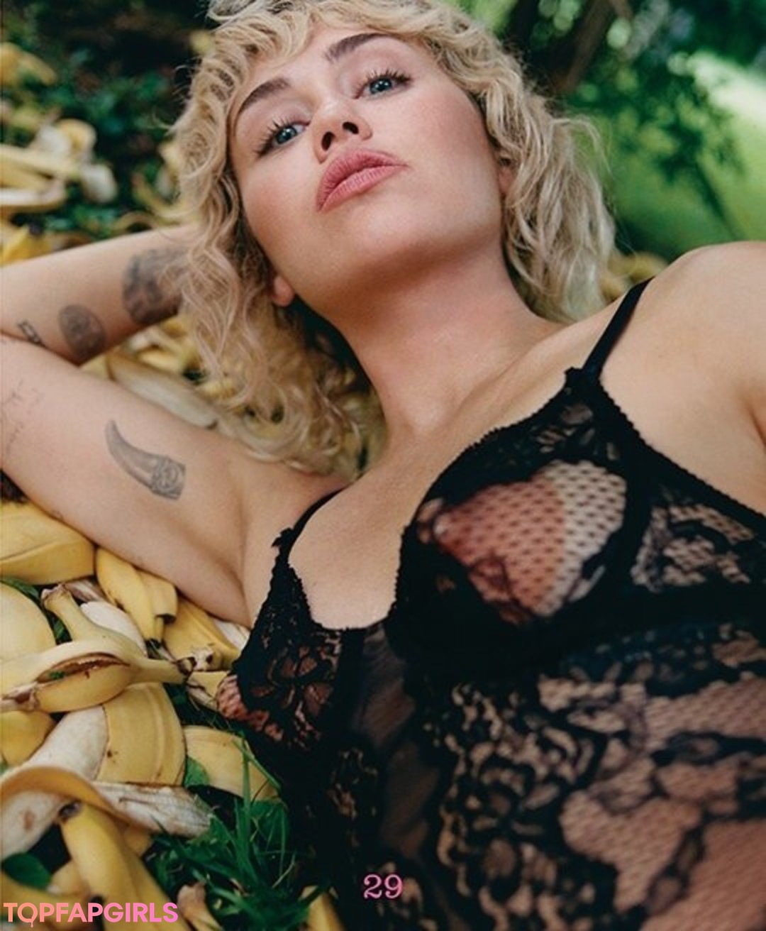 Foto desnuda filtrada de OnlyFans de Miley Cyrus #83 Foto desnuda filtrada de OnlyFans de Miley Cyrus #83