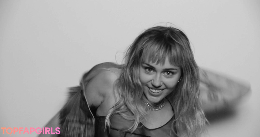 Foto desnuda filtrada de OnlyFans de Miley Cyrus #966 Foto desnuda filtrada de OnlyFans de Miley Cyrus #966