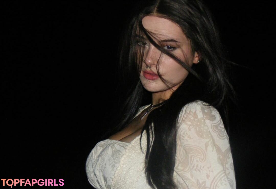 Foto desnuda filtrada de OnlyFans de Sugarsweetnite #54 Foto desnuda filtrada de OnlyFans de Sugarsweetnite #54