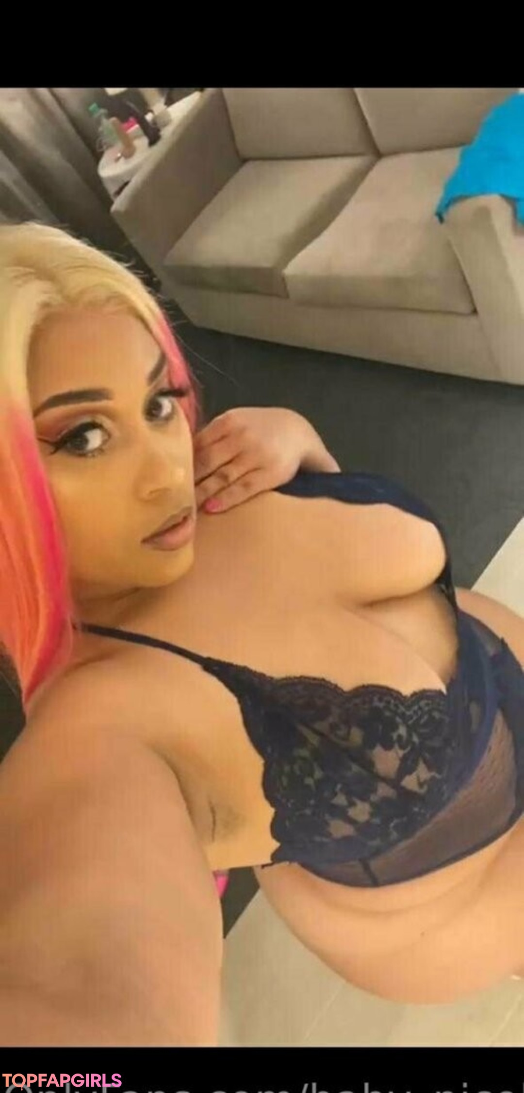 Foto desnuda filtrada de OnlyFans de Babynicolette #40 Foto desnuda filtrada de OnlyFans de Babynicolette #40