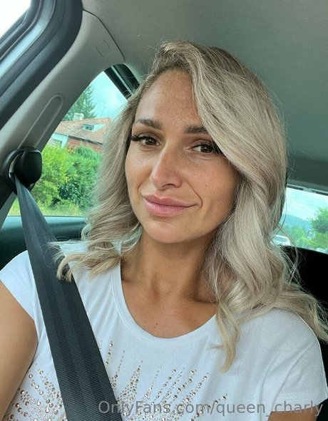 Queen_charly