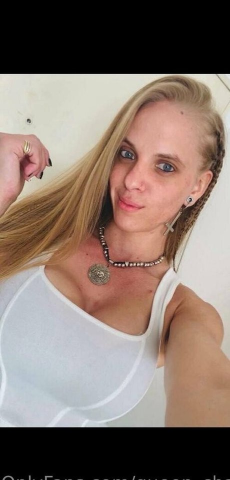 Foto desnuda filtrada de OnlyFans de Queencharly