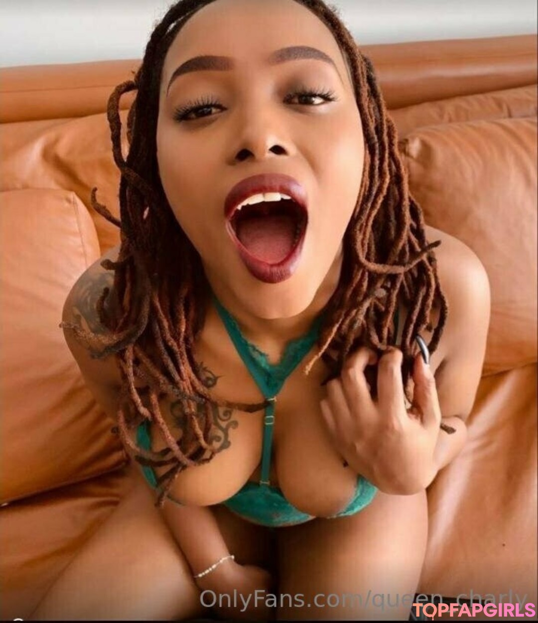 Foto desnuda filtrada de OnlyFans de Queencharly #337 Foto desnuda filtrada de OnlyFans de Queencharly #337