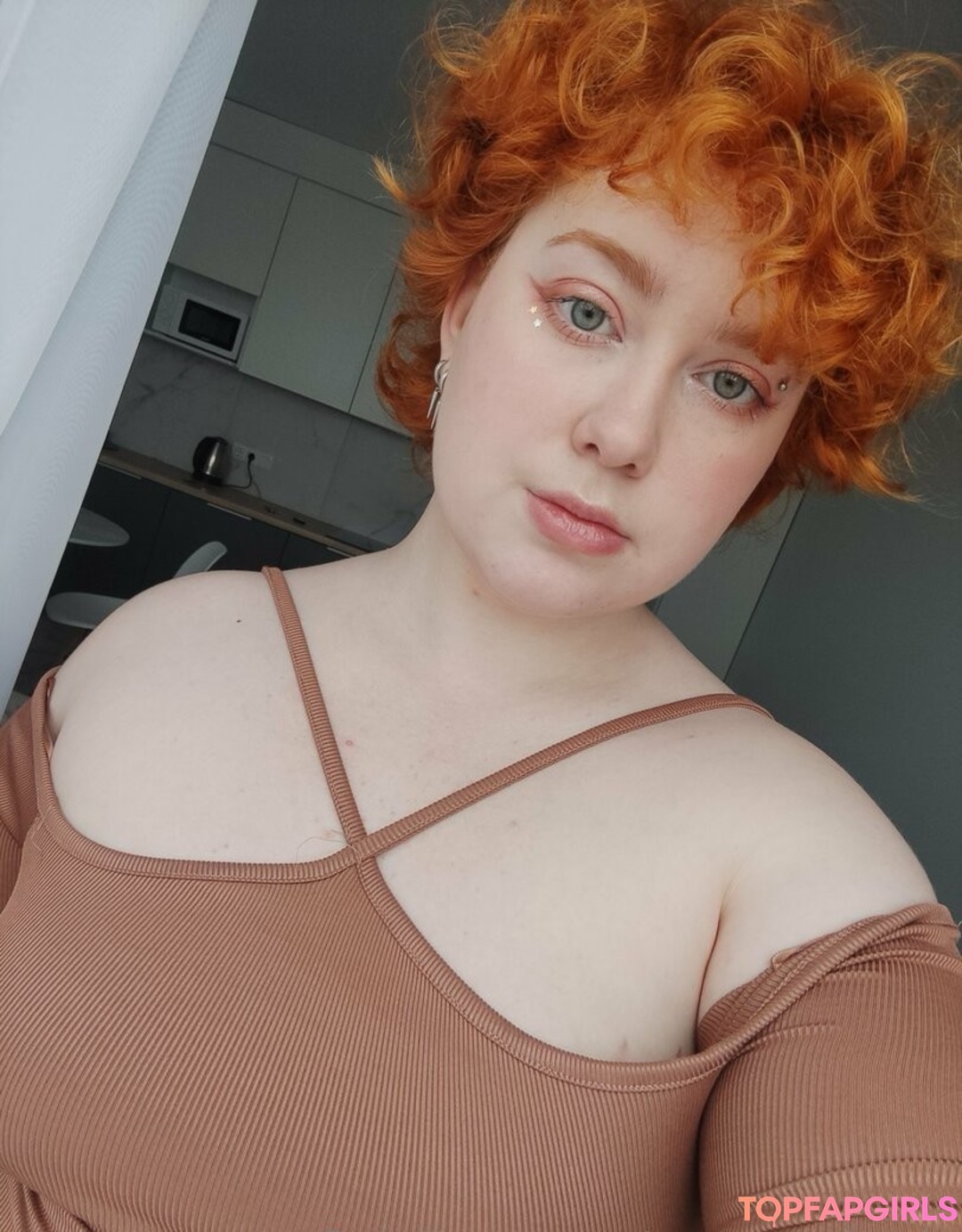 Foto desnuda filtrada de OnlyFans de Queencharly #411 Foto desnuda filtrada de OnlyFans de Queencharly #411