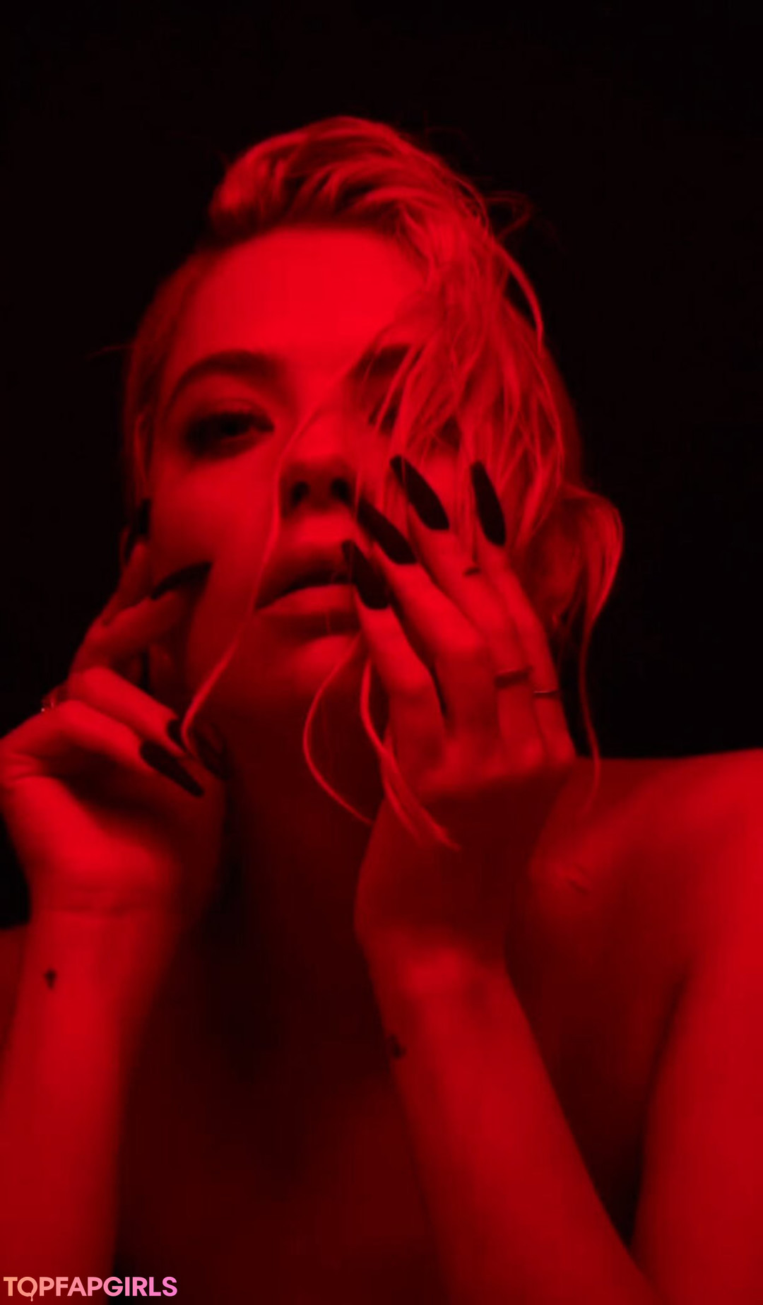 Foto desnuda filtrada de OnlyFans de Ashley Benson #218 Foto desnuda filtrada de OnlyFans de Ashley Benson #218