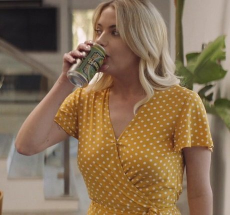 Foto desnuda filtrada de OnlyFans de Ashley Benson