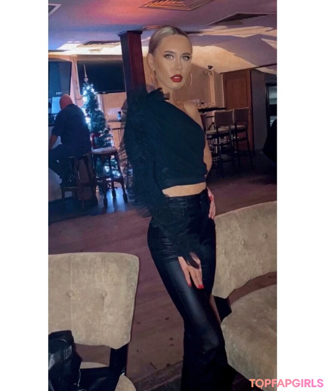 Foto desnuda filtrada de OnlyFans de Minhas Edit #54 Foto desnuda filtrada de OnlyFans de Minhas Edit #54