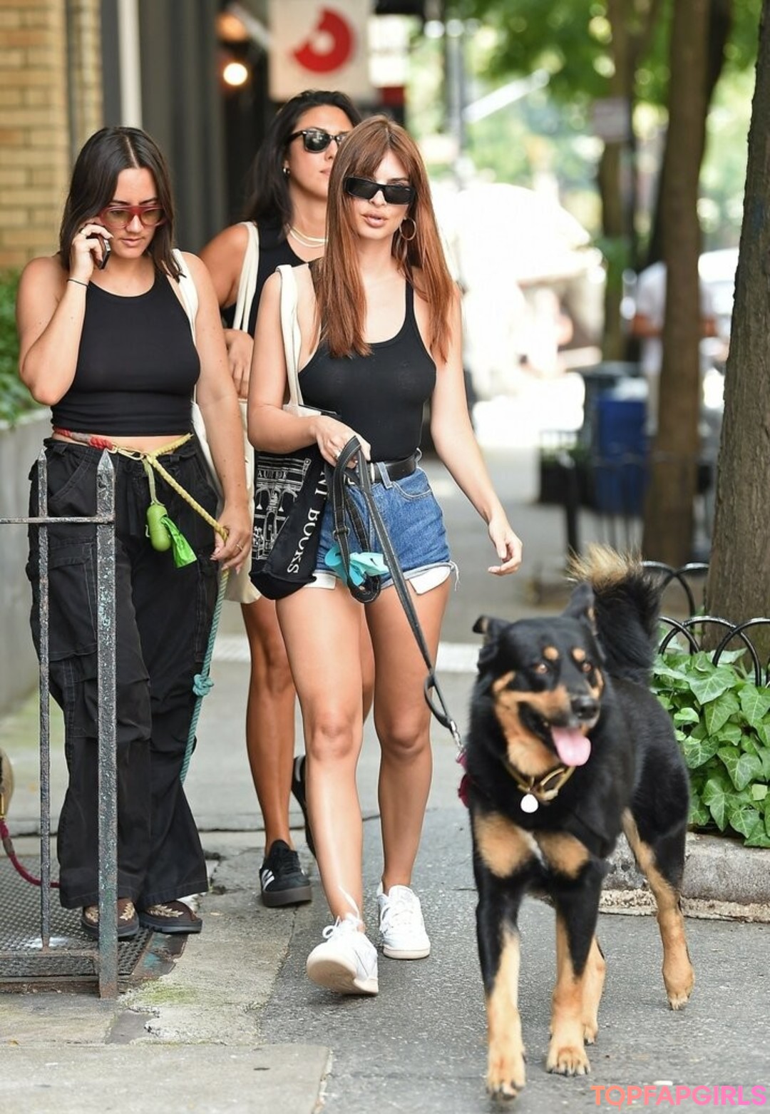 Foto desnuda filtrada de OnlyFans de Emily Ratajkowski #1945