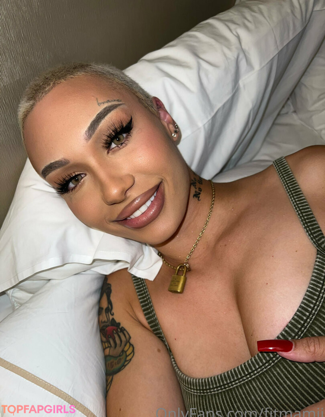 Foto desnuda filtrada de OnlyFans de Destinicreams #128 Foto desnuda filtrada de OnlyFans de Destinicreams #128