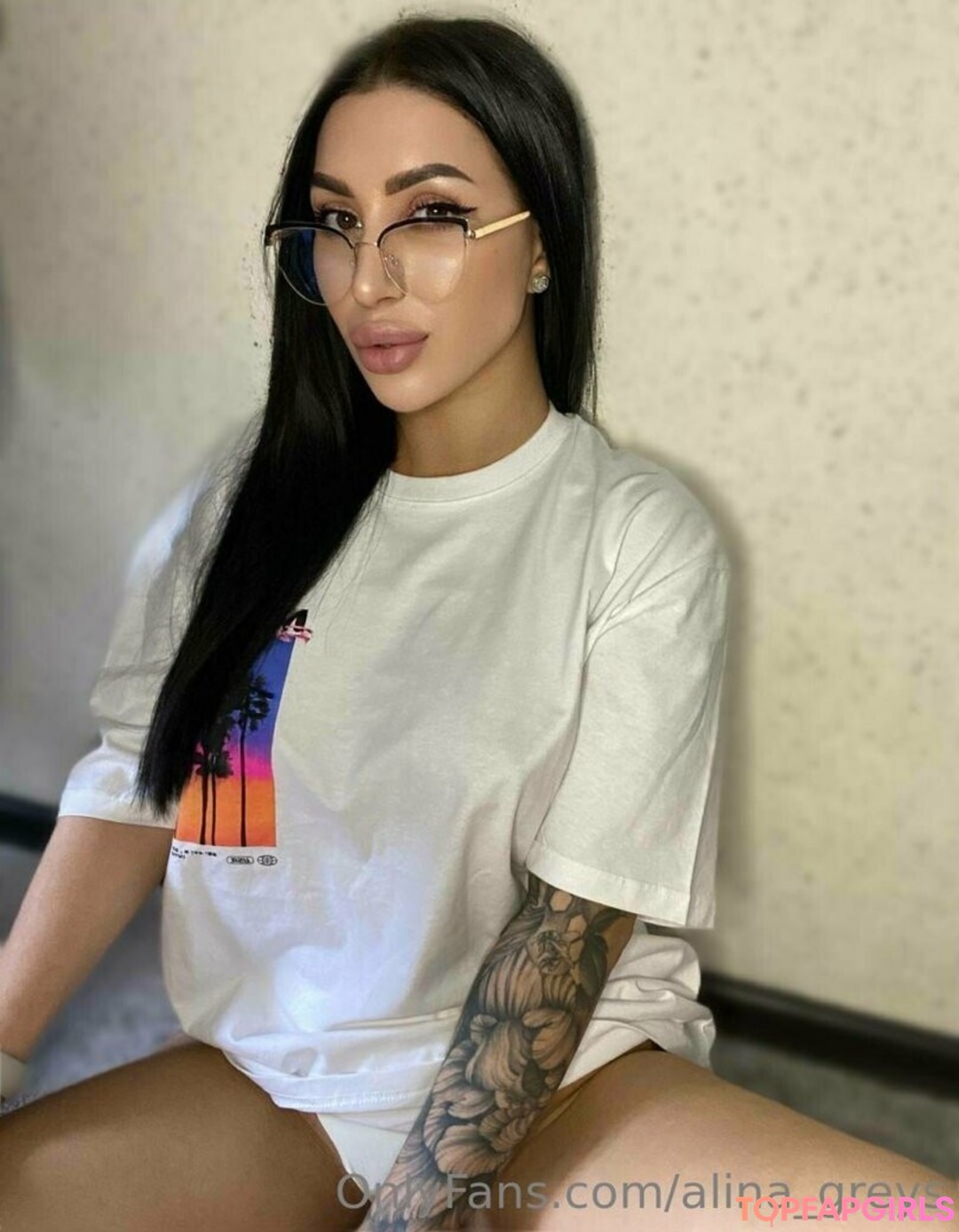 Foto desnuda filtrada de OnlyFans de Alinagreys #161 Foto desnuda filtrada de OnlyFans de Alinagreys #161