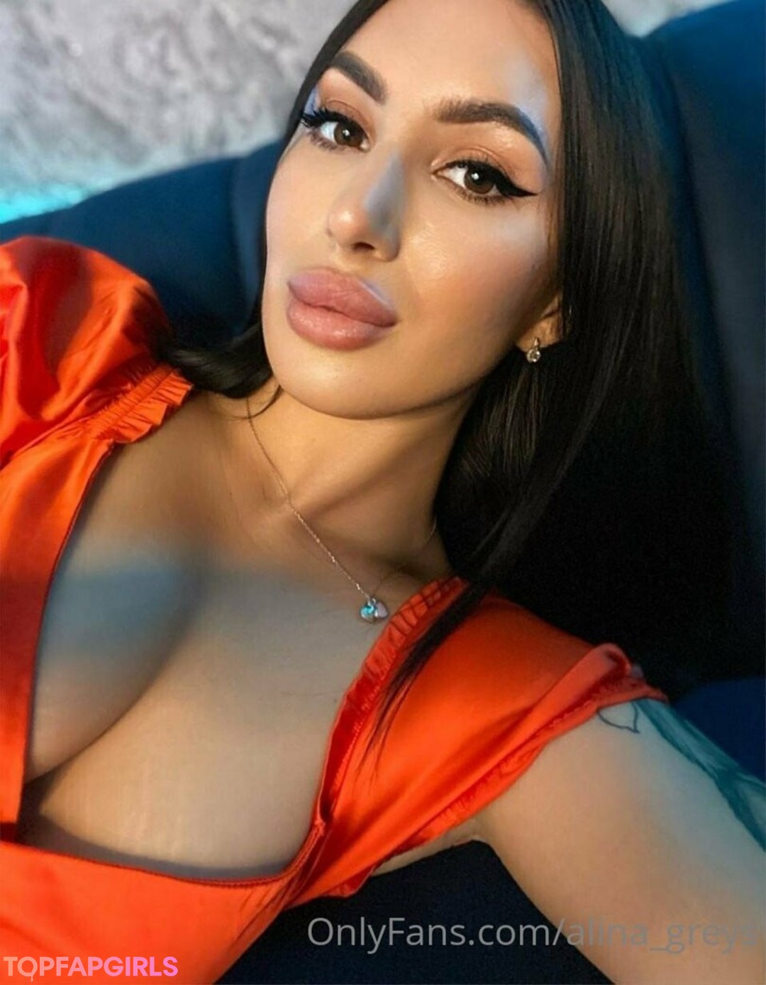 Foto desnuda filtrada de OnlyFans de Alinagreys #41 Foto desnuda filtrada de OnlyFans de Alinagreys #41