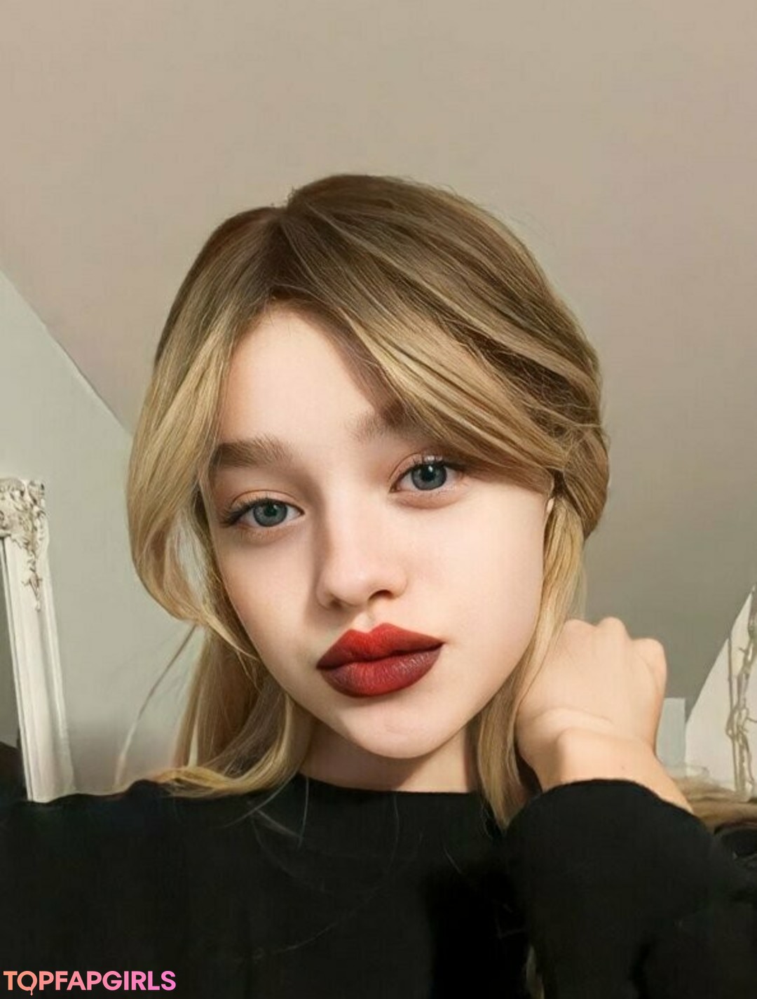 Foto desnuda filtrada de OnlyFans de Alinagreys #418 Foto desnuda filtrada de OnlyFans de Alinagreys #418