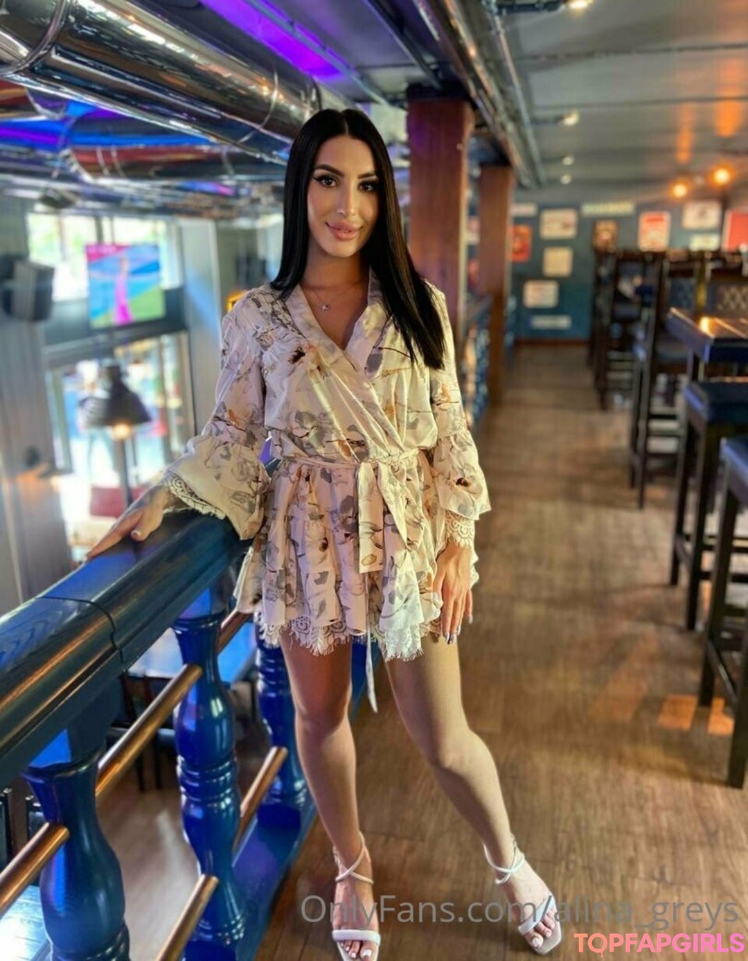 Foto desnuda filtrada de OnlyFans de Alinagreys #50 Foto desnuda filtrada de OnlyFans de Alinagreys #50