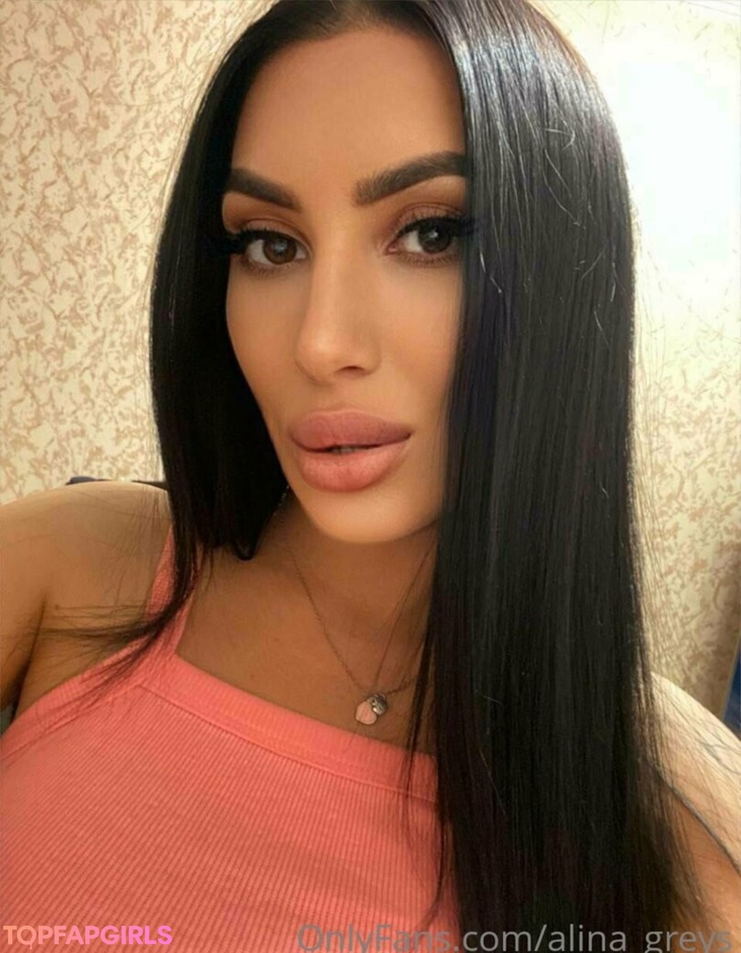 Foto desnuda filtrada de OnlyFans de Alinagreys #79 Foto desnuda filtrada de OnlyFans de Alinagreys #79