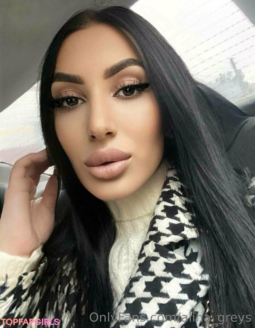 Foto desnuda filtrada de OnlyFans de Alinagreys #97 Foto desnuda filtrada de OnlyFans de Alinagreys #97