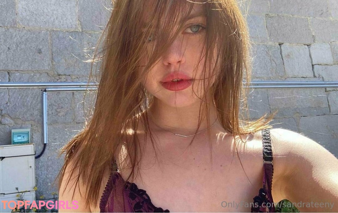 Foto desnuda filtrada de OnlyFans de Sandrateeny #44 Foto desnuda filtrada de OnlyFans de Sandrateeny #44