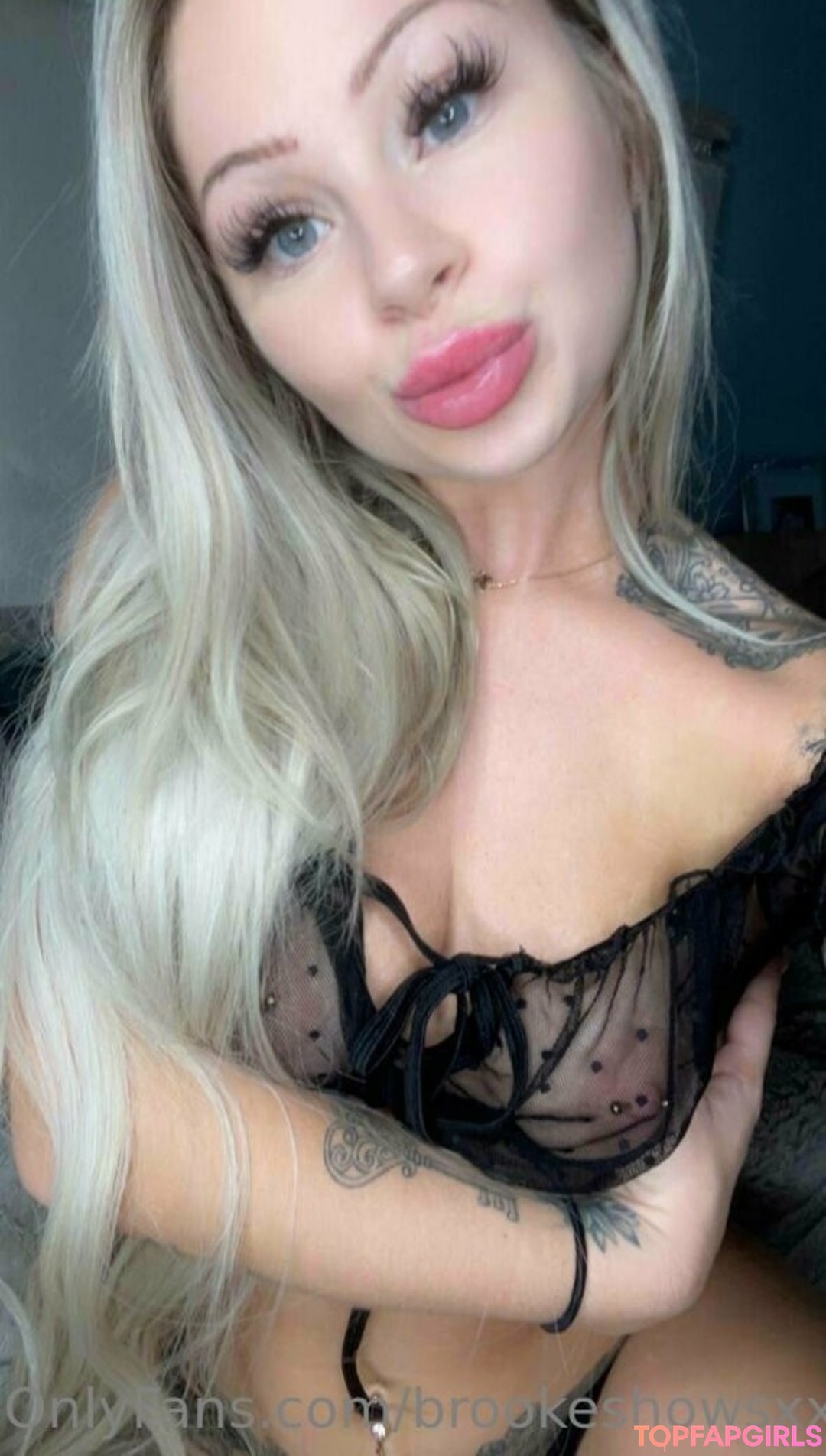 Foto desnuda filtrada de OnlyFans de Brookeshowsxx #2822 Foto desnuda filtrada de OnlyFans de Brookeshowsxx #2822