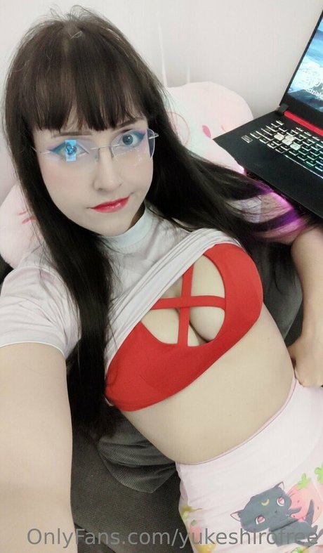 Foto desnuda filtrada de OnlyFans de Yukeshirofree