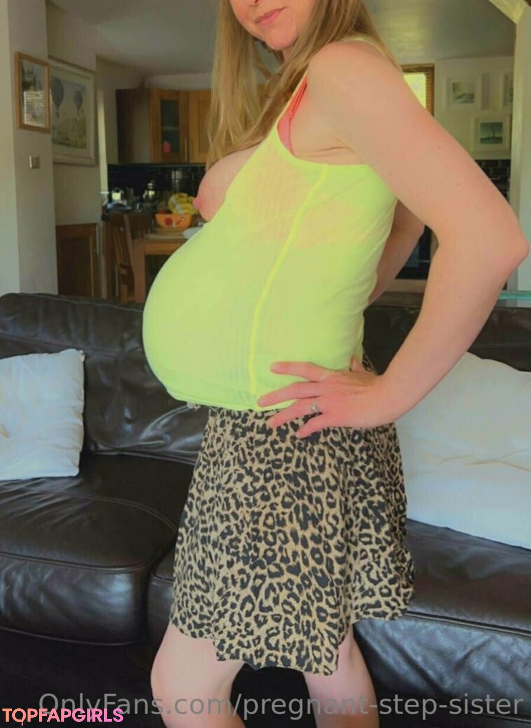 Foto desnuda filtrada de OnlyFans de Pregnantstepsister #215 Foto desnuda filtrada de OnlyFans de Pregnantstepsister #215