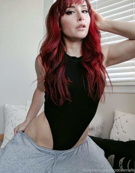 Foto desnuda filtrada de OnlyFans de Bootiesmalls
