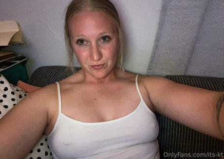 Foto desnuda filtrada de OnlyFans de Itskt