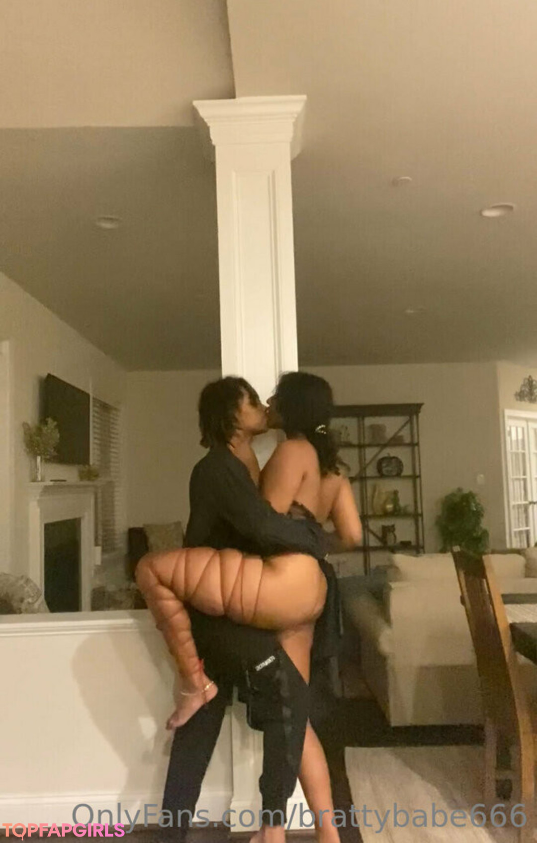 Foto desnuda filtrada de OnlyFans de Brattybabe666 #11 Foto desnuda filtrada de OnlyFans de Brattybabe666 #11