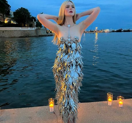 Elle Fanning