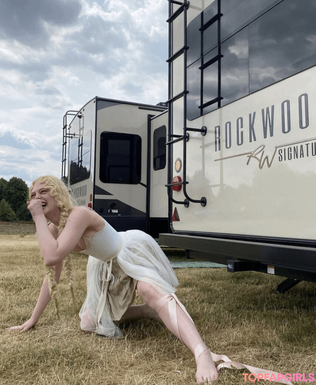 Foto desnuda filtrada de OnlyFans de Elle Fanning #1077