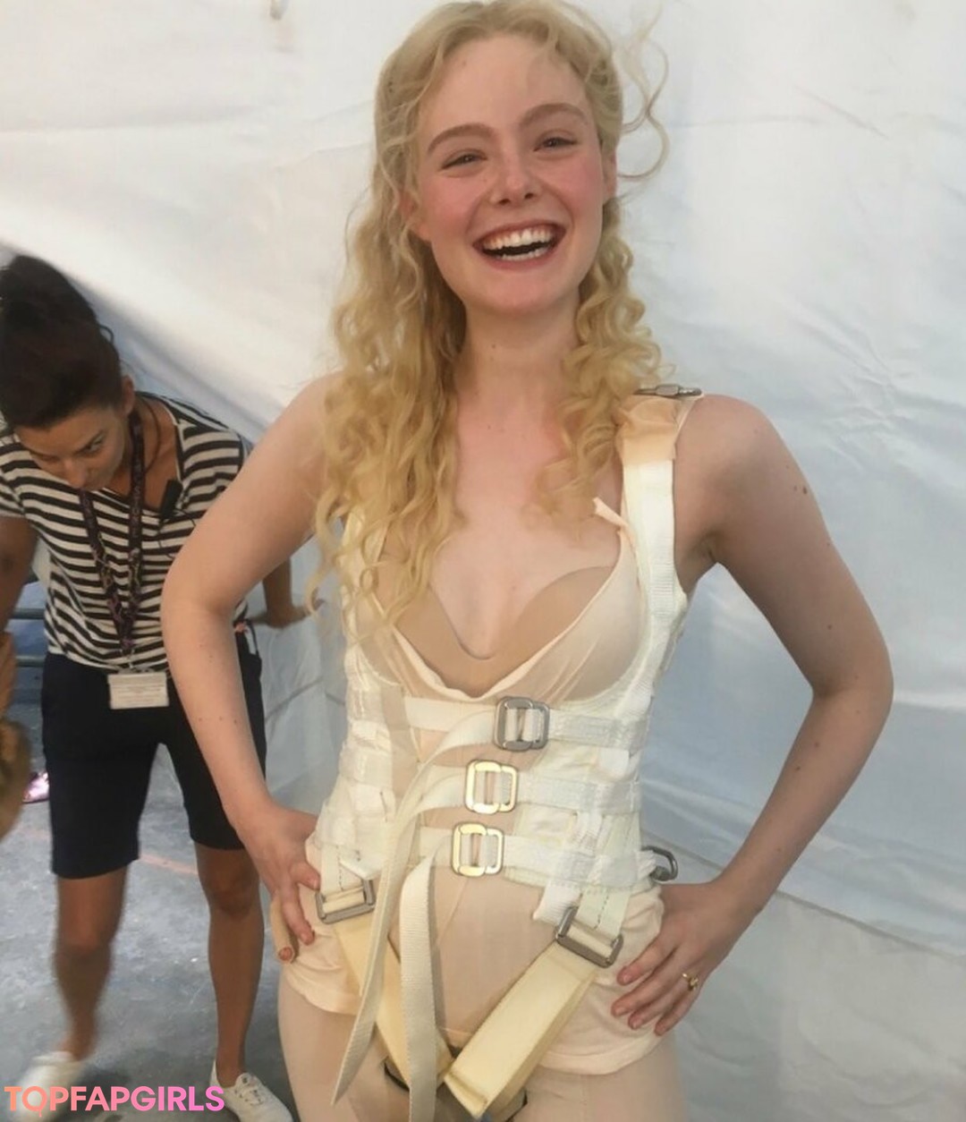 Foto desnuda filtrada de OnlyFans de Elle Fanning #235 Foto desnuda filtrada de OnlyFans de Elle Fanning #235