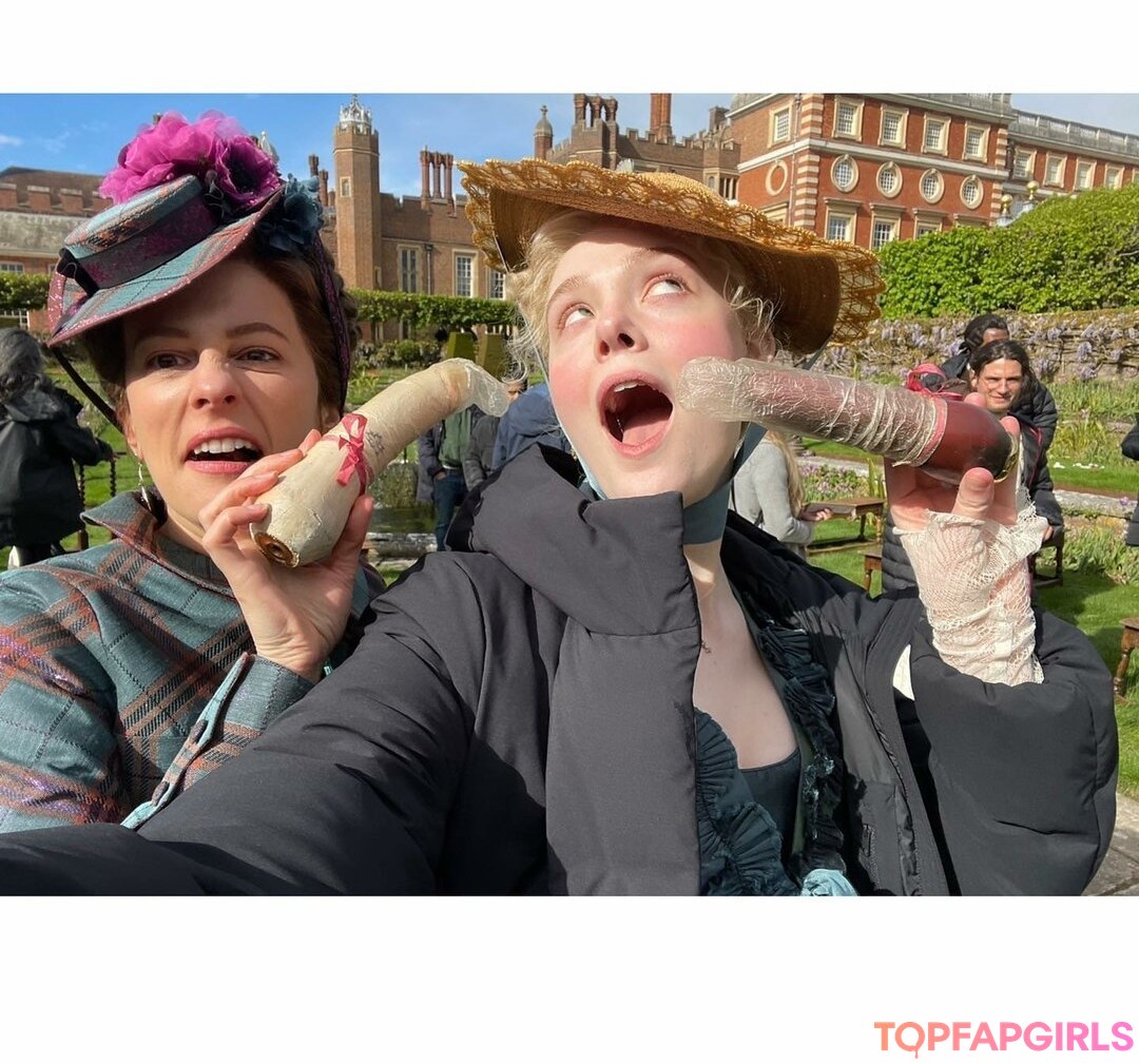 Foto desnuda filtrada de OnlyFans de Elle Fanning #440 Foto desnuda filtrada de OnlyFans de Elle Fanning #440