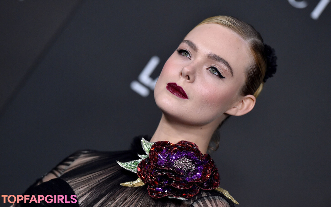 Foto desnuda filtrada de OnlyFans de Elle Fanning #466 Foto desnuda filtrada de OnlyFans de Elle Fanning #466