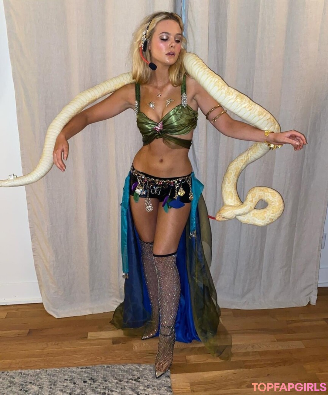 Foto desnuda filtrada de OnlyFans de Elle Fanning #566 Foto desnuda filtrada de OnlyFans de Elle Fanning #566